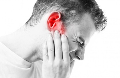 A fülzúgás okai és sajátosságai: a fül-orr-gégész válaszol